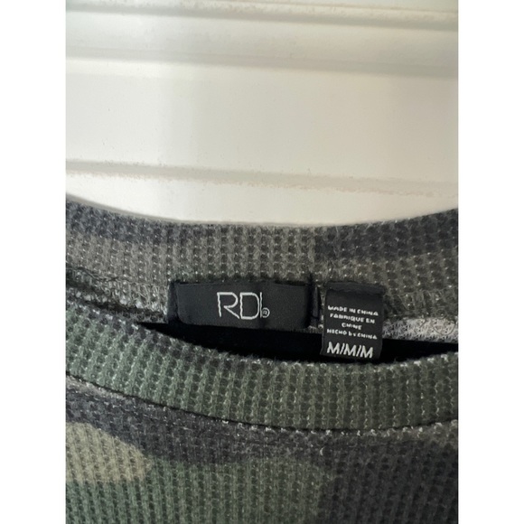 Rdi THERMAL WEAVE HIGH LOW CAMO TOP - SIZE M - Picture 4 of 4